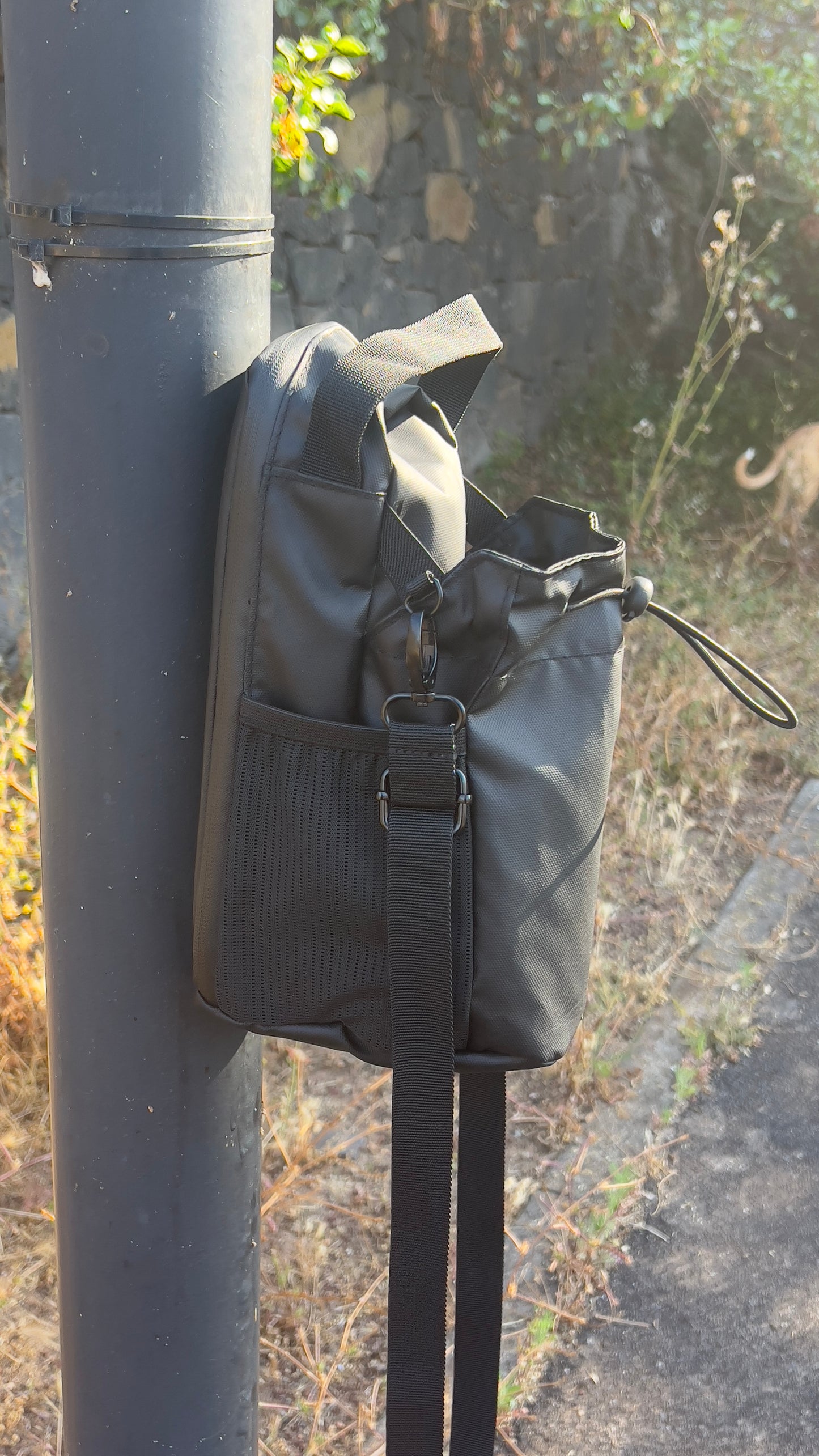 Magnetic Gym Bag Water Bottle